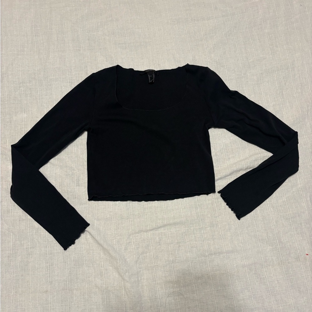 Black Long Sleeve Crop Top